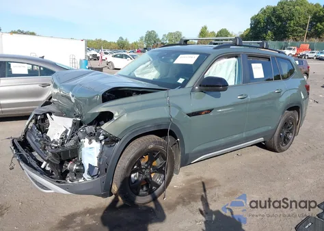 2025 Volkswagen Atlas 2.0T Peak Edition from USA, damaged, VIN 1V2CR2CA5SC555030